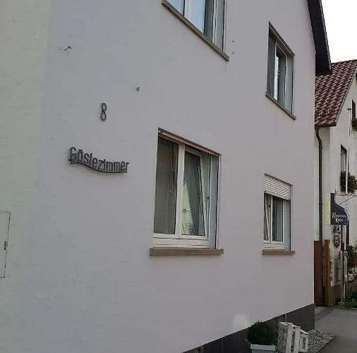 Gaestezimmer Fuchs ホームステイ